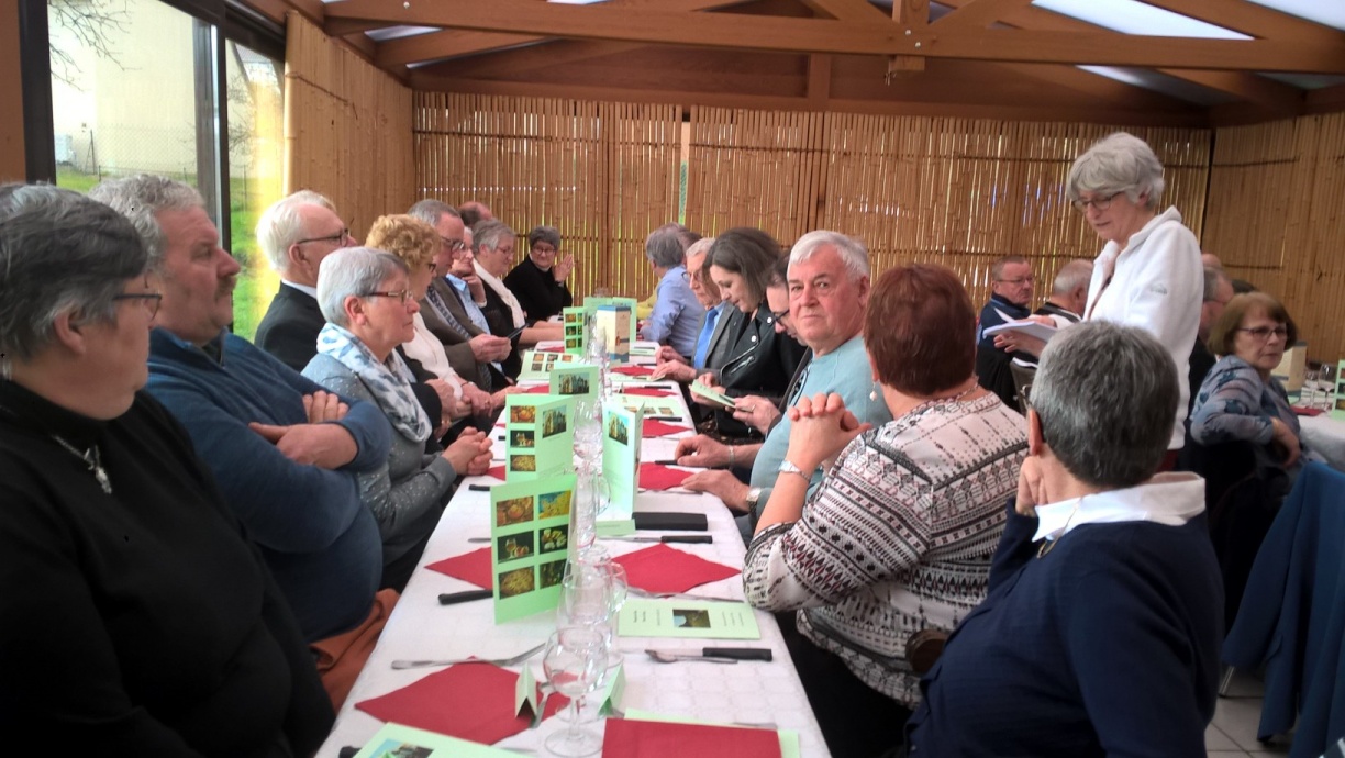 REPAS DES ANCIENS