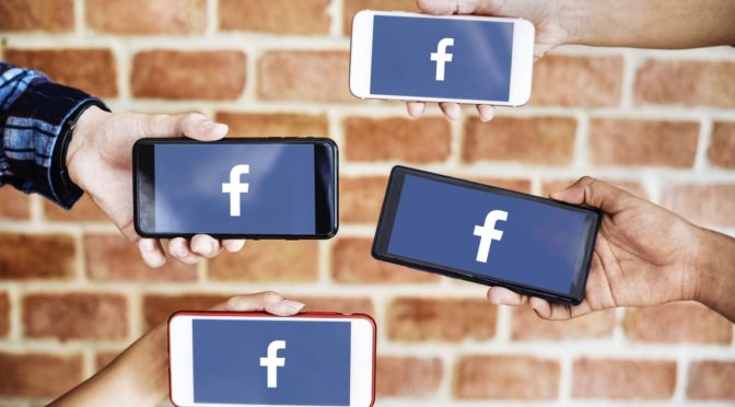 UN FACEBOOK POUR LA COMMUNE
